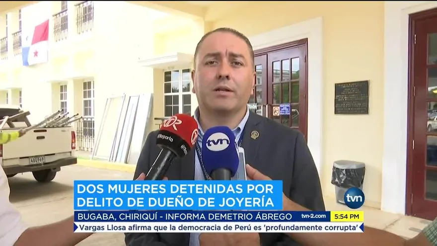 Ordenan detención de dos mujeres por muerte de comerciante