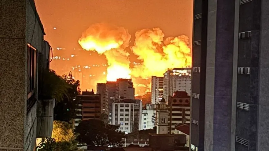 Imágenes de explosiones en Venezuela