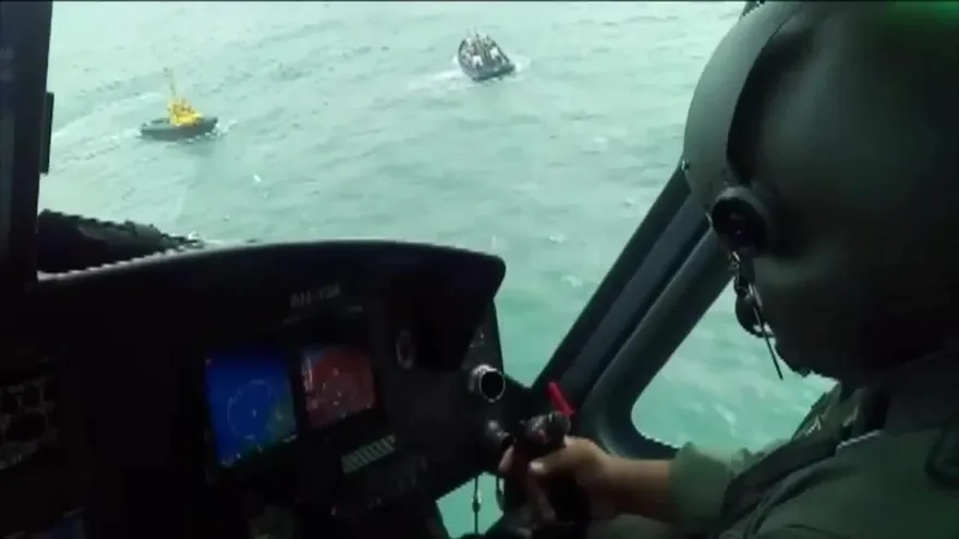 Hombre muere al caer al mar