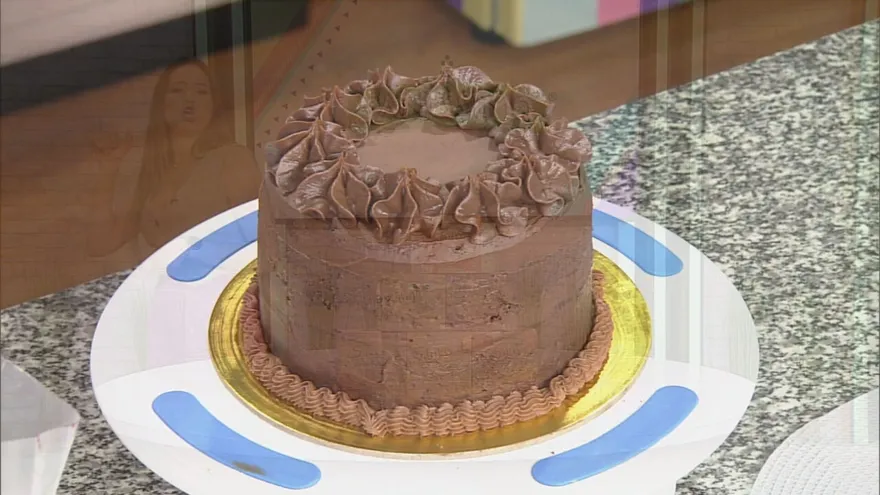 Receta: Dulce de chocolate con mermelada e fresa y crema de chocolate blanco