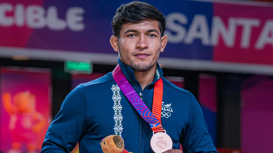 Ronal González