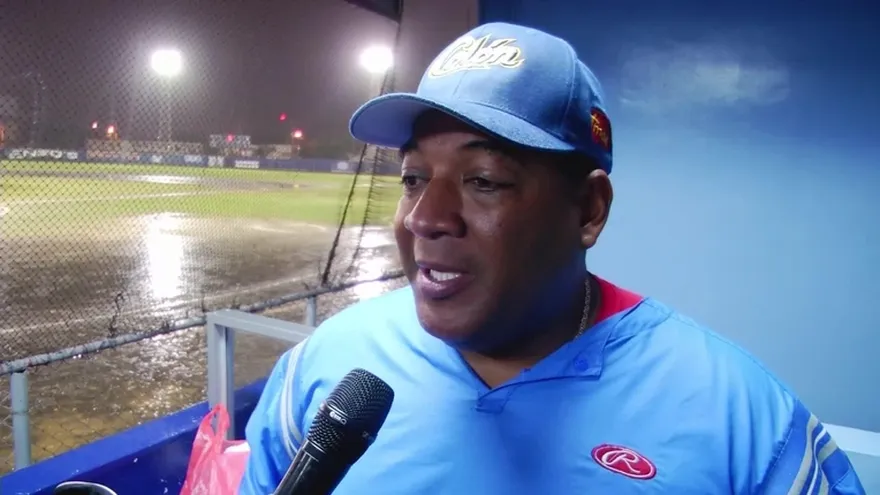 Colón parte por delante en la semifinales del béisbol nacional