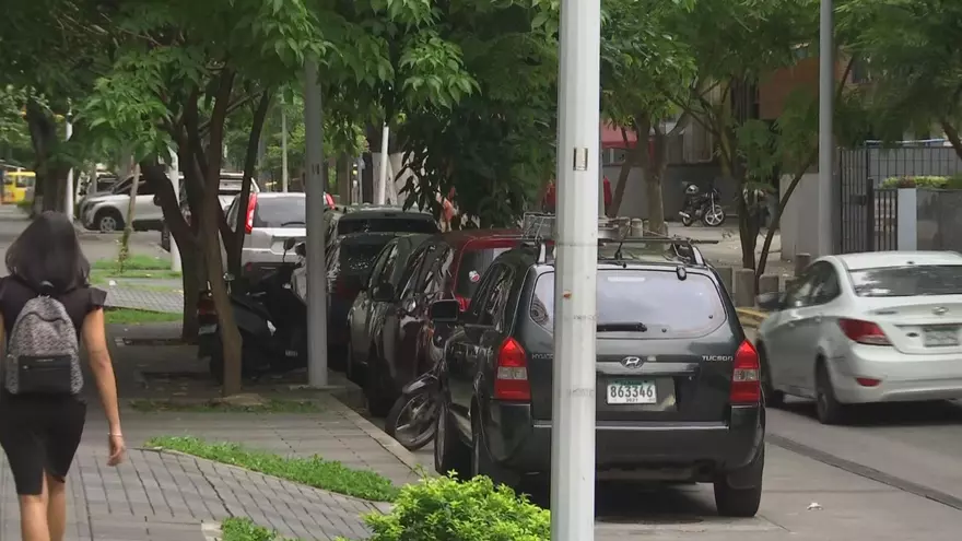 Bella Vista habilita línea ciudadana para denunciar autos mal estacionados