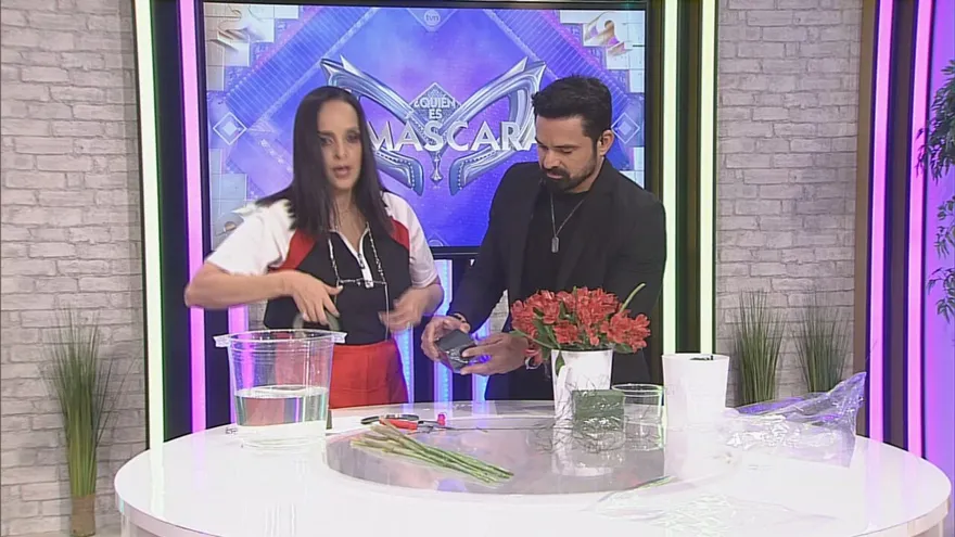 Cómo hacer arreglos con flores de supermercado