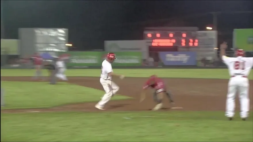 Las jugadas polémicas del partido, Metro 10-5 Chiriquí