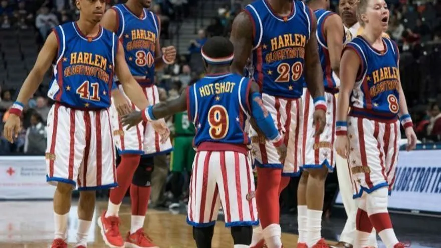 El 'Michael  Jordan DE 1,35'  brilla en Harlem Globetrotters