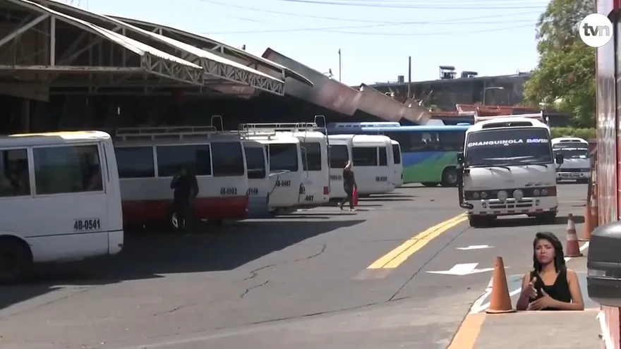 Usuarios denuncian mal servicio del transporte público