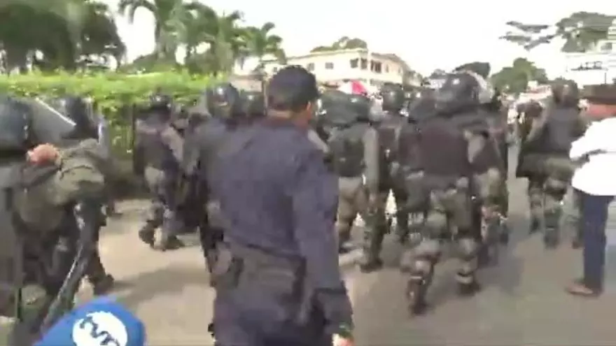 Cierre en La Chorrera dejó personas retenidas