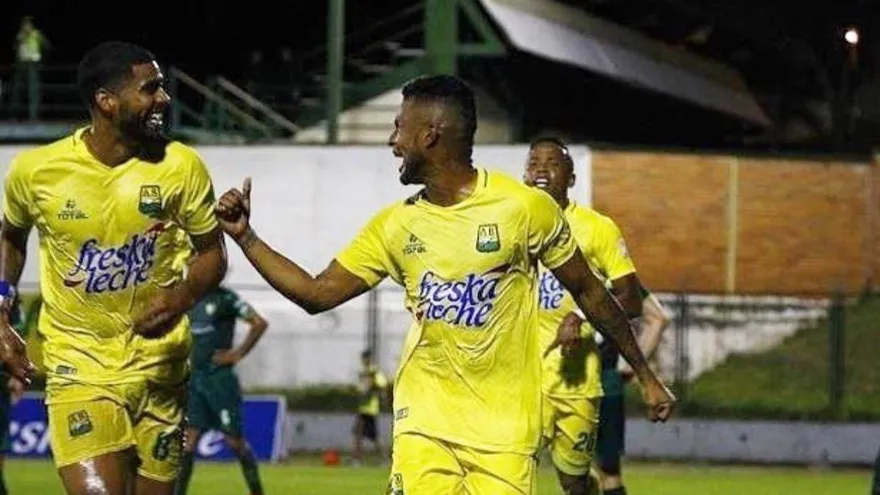 Gabriel “Gavilán” Gómez clasificó junto a Bucaramanga a la liguilla colombiana