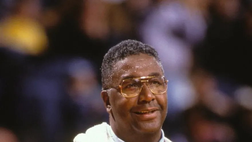 Muere técnico de basquet universitario John Thompson, mentor de estrellas NBA