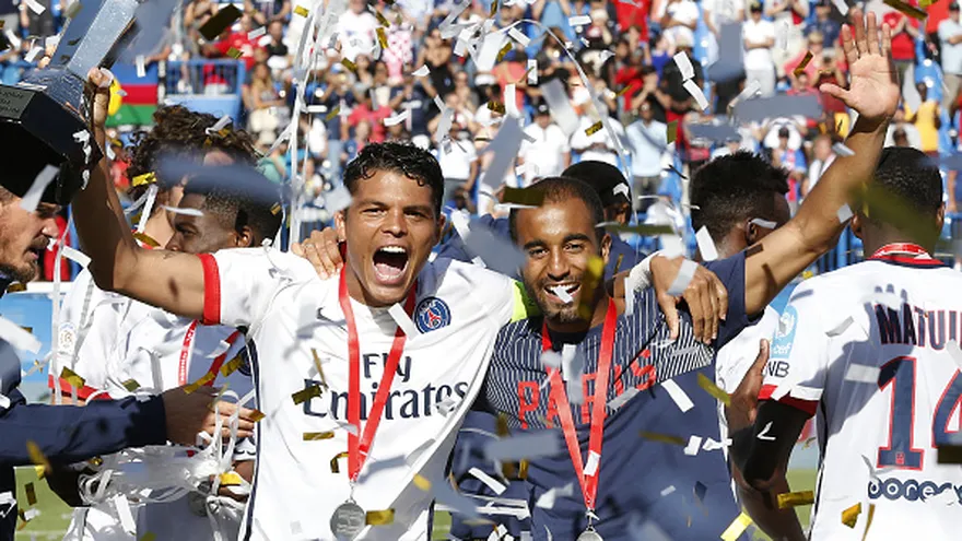 Thiago Silva y Lucas Moura.