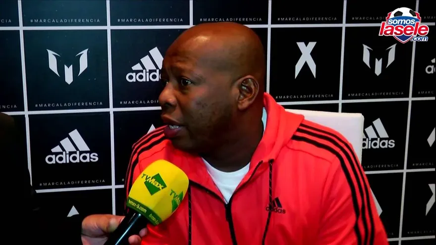 El Tino Faustino Asprilla felicita a Panamá por tener a Bolillo como técnico