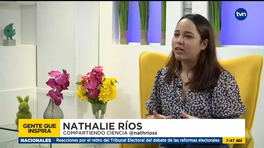 Nathalie Ríos, compartiendo ciencia