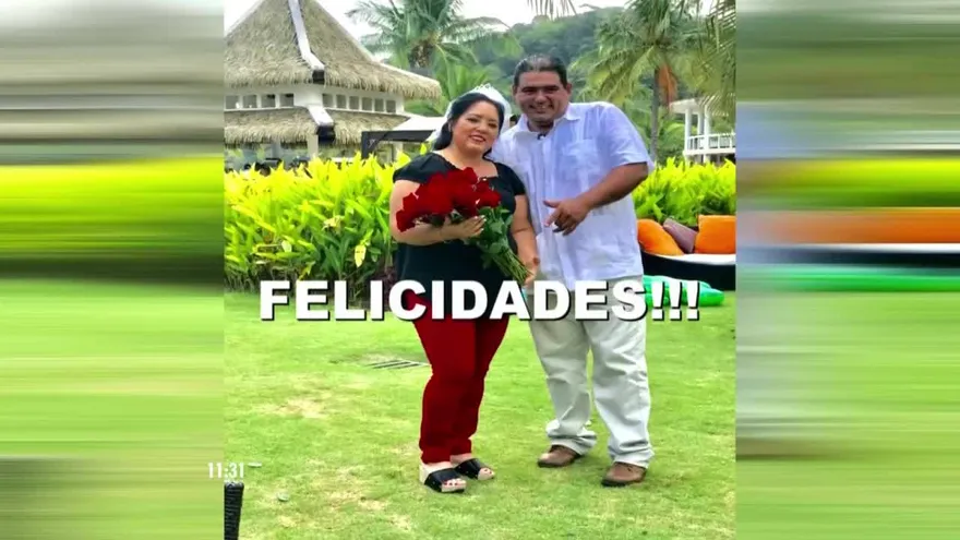 Una parejita se compromete y se juran su amor en Jelou