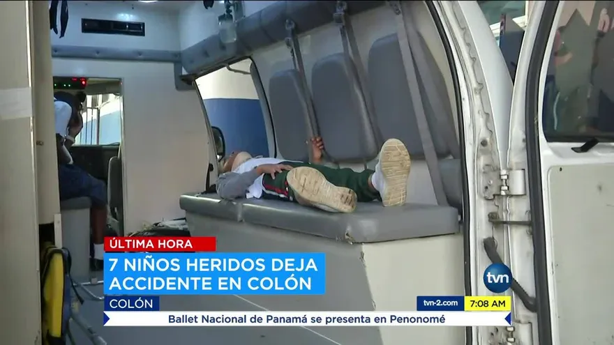 Accidente en Colón deja siete niños heridos