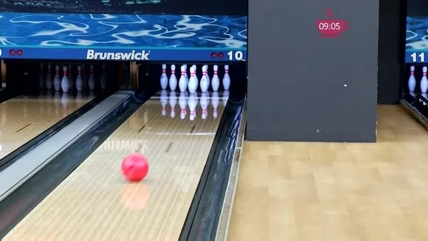 ¡Sky Bowling! en Albrook Mall un sitio que ofrece diversión