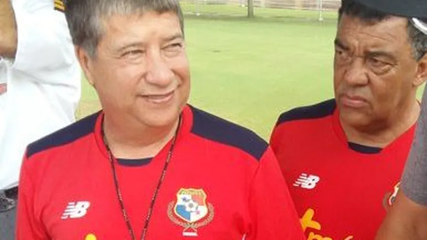 "Bolillo" Gómez atendió a los medios en Orlando