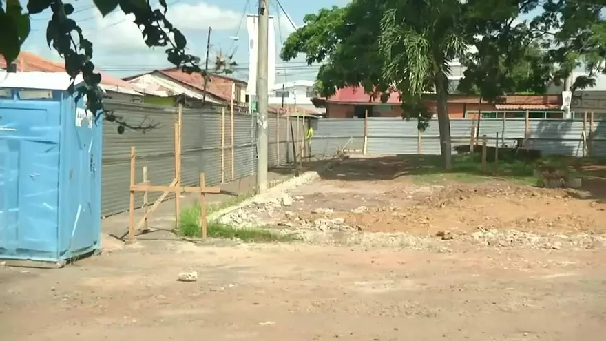 Recorrido por obras paralizadas en Chitré