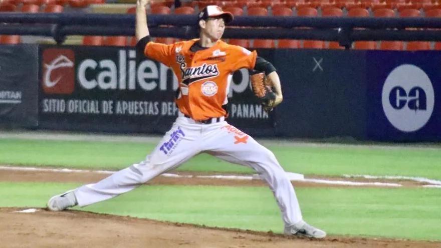 Los Santos blanqueó a Bocas del Toro y toma ventaja en la Serie de Seis