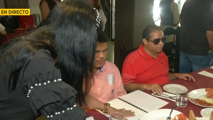 Implementan menú en Braille en restaurante