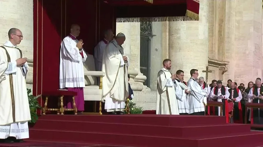 Papa canoniza a la primera santa brasileña