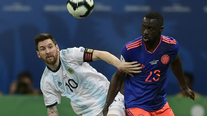 Las mejores jugadas del primer tiempo entre Argentina y Colombia