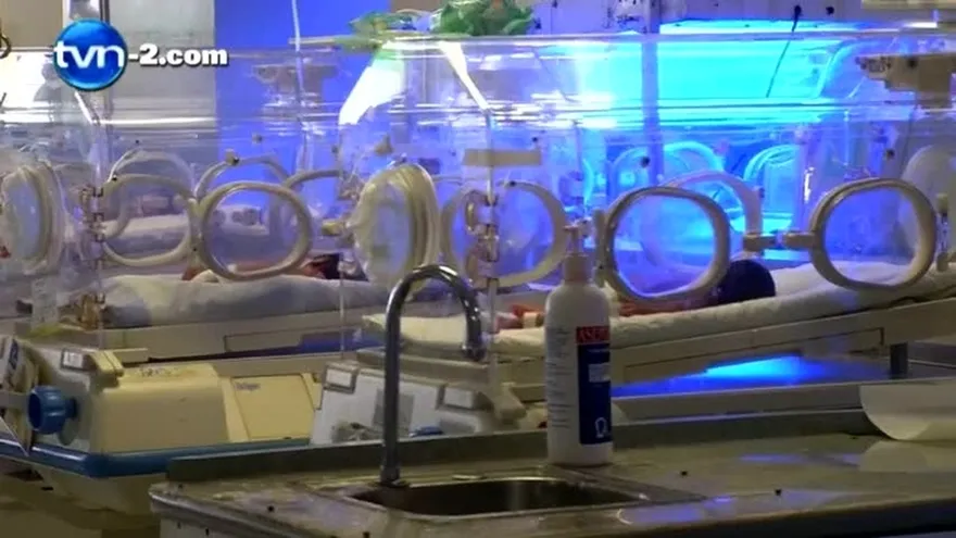 Padres de neonatos fallecidos piden atención del gobierno