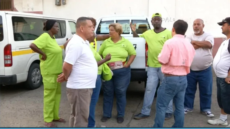 Trabajadores de Aseo levantan paro