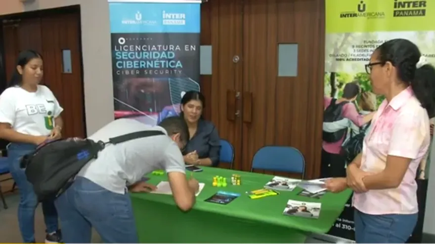 Oportunidades de becas para estudiar en EEUU