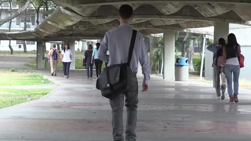 Crisis económica paraliza universidades venezolanas