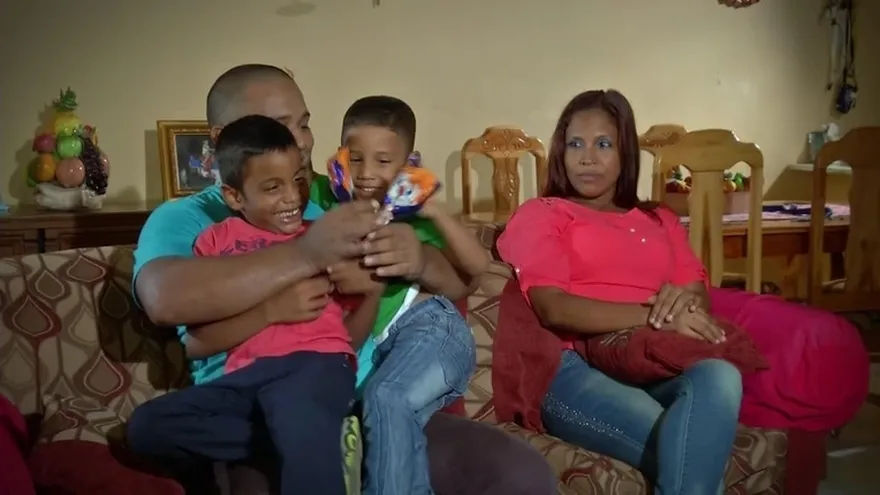 La Madrasta cumple su papel de educar, guiar y estar presente cuando es necesario