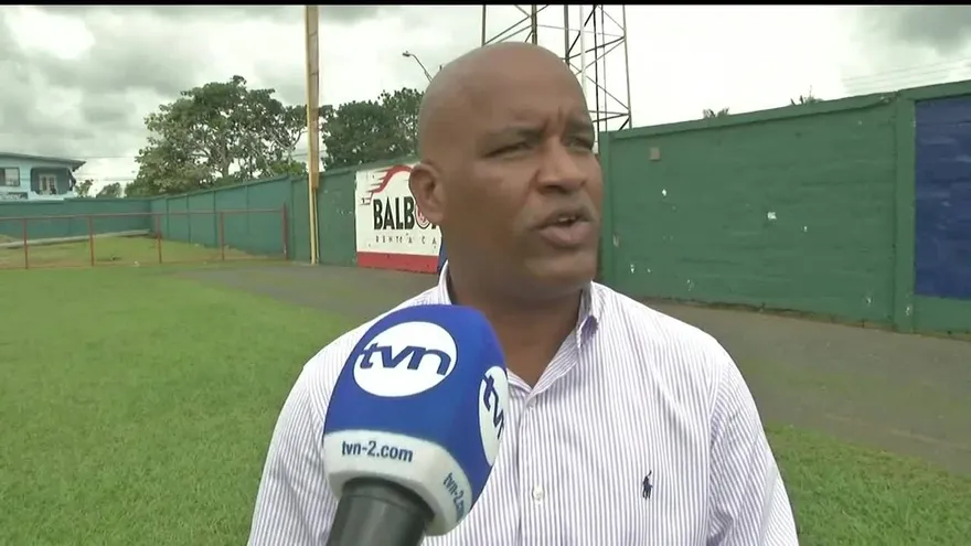 Remueven muro colapsado en el estadio Justino Salinas en La Chorrera