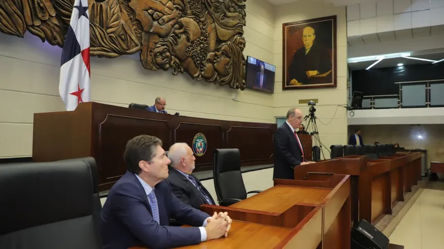 Jaime Ignacio Fábrega, miembro de la Coalición por la Aviación Nacional.