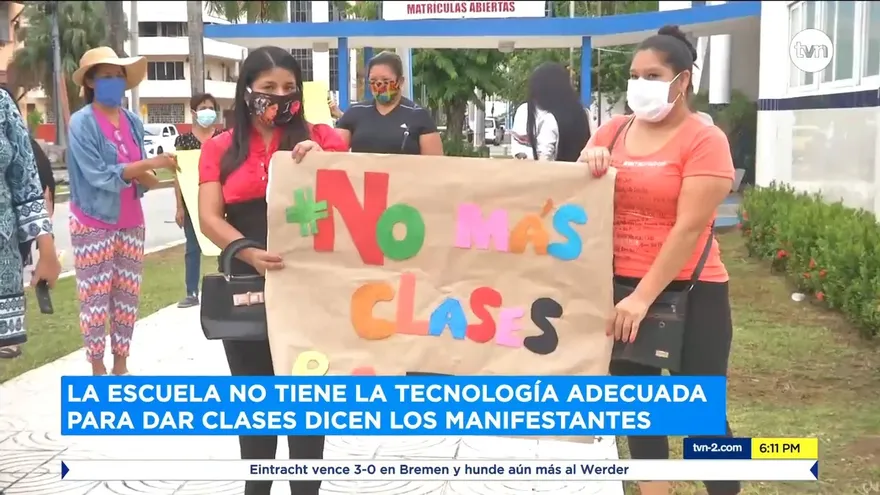 Padres de familia del Colegio Panamá School protestan por el método de enseñanza para los estudiantes