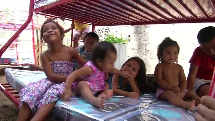 La bendición de María Elida y sus 11 niños