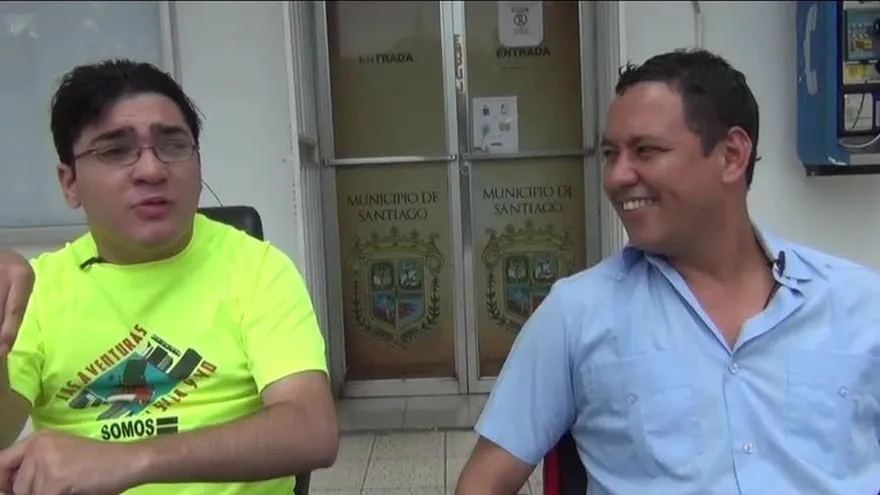 Vicealcalde de Santiago se aventura con Juanpi