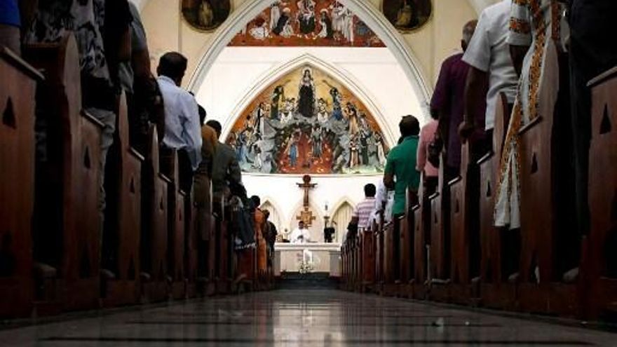 Atentado contra iglesia católica en Burkina Faso deja varios muertos. AFP