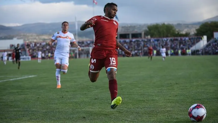 Gol de Alberto Quintero con Universitario Deportes en Perú