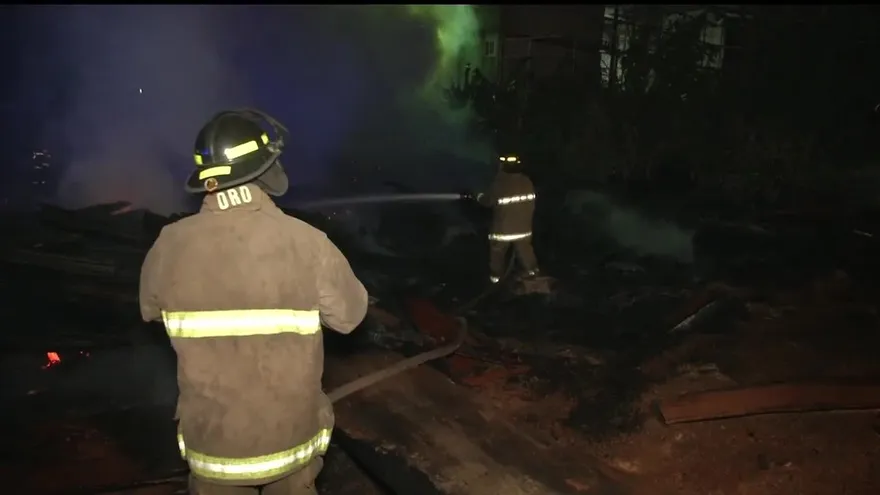 Incendio consume en su totalidad aserradero en Pacora