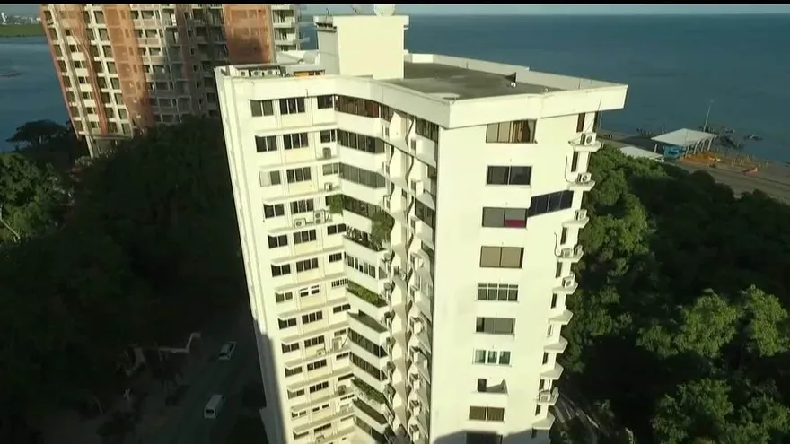 Noriega acude a cita de control