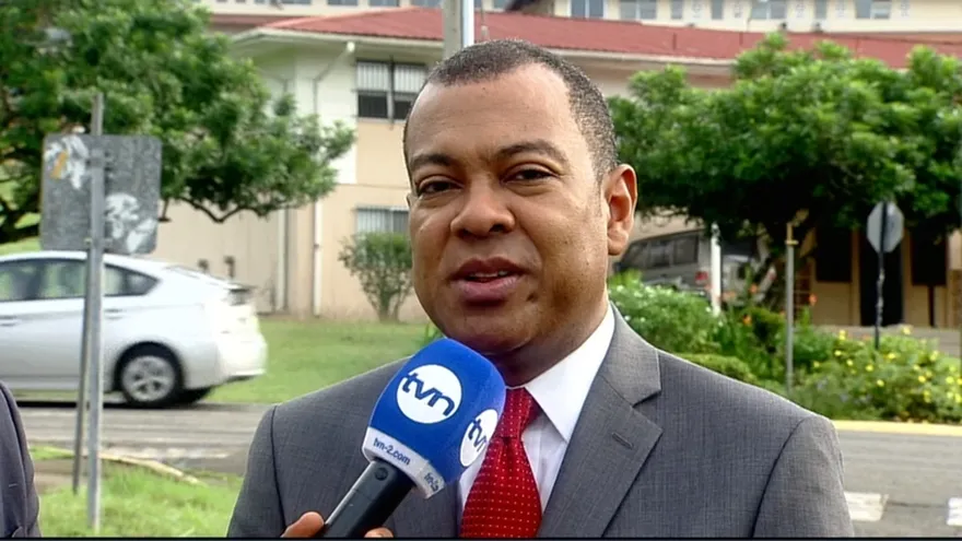 Harley Mitchell, abogado y ambientalista