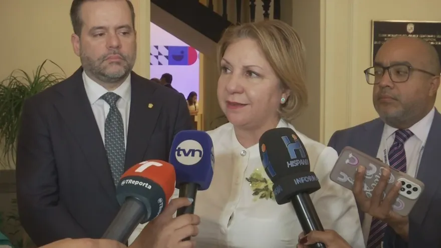 Ministra de Gobierno anuncia que defenderá proyecto que sanciona uso de máscaras en manifestaciones