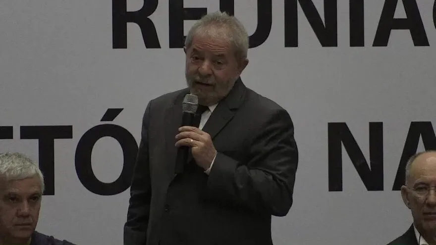 Lula, condenado a 9 años y medio de cárcel por corrupción