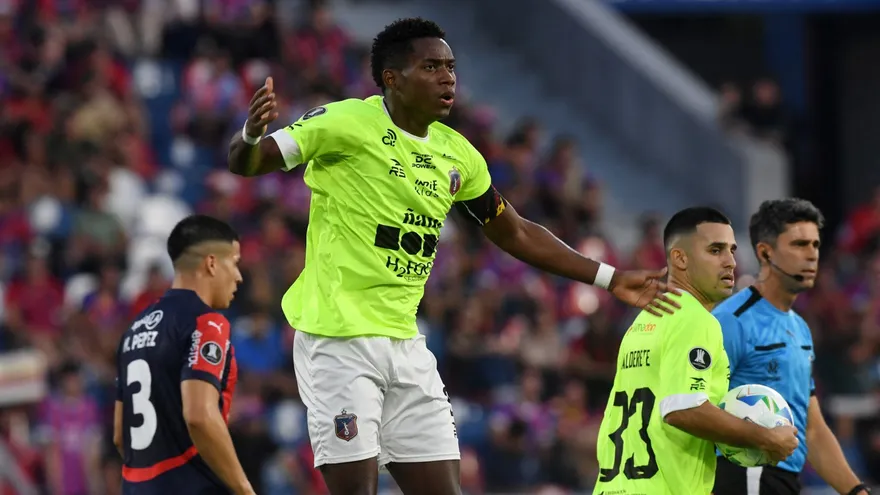 Tomás Rodríguez jugando con Monagas