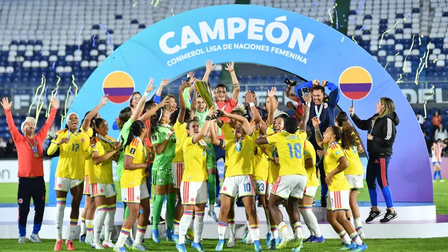 ¡Histórico! Colombia es la primera monarca de la L