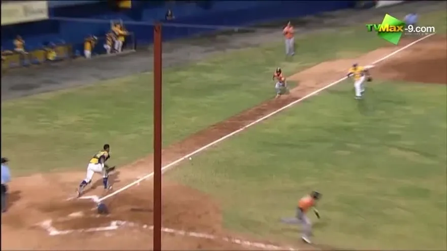 Los Santos venció 4-2 a Herrera y amplia ventaja