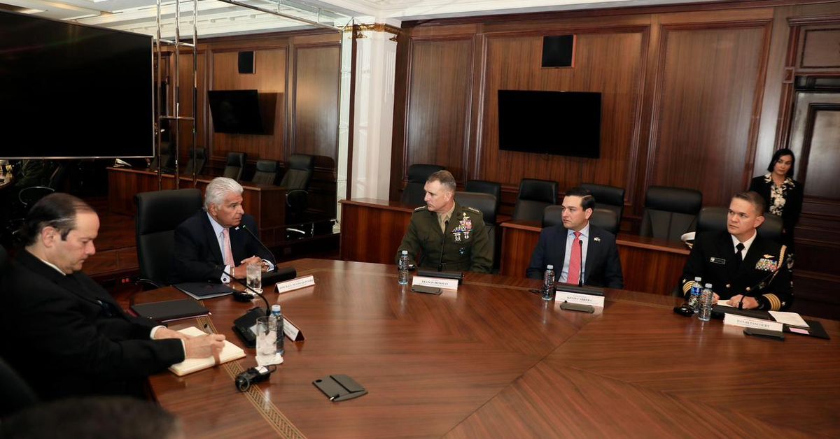 Mulino se reúne con jefe del Comando Sur; cooperación regional marca agenda entre Panamá y Estados Unidos