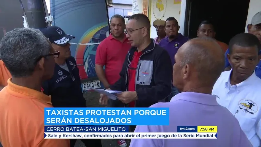 Taxistas protagonizan pelea por un terreno