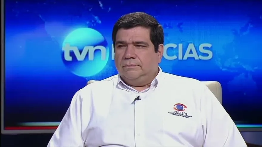 Reiteran que es prohibido incluir la propina en la cuenta