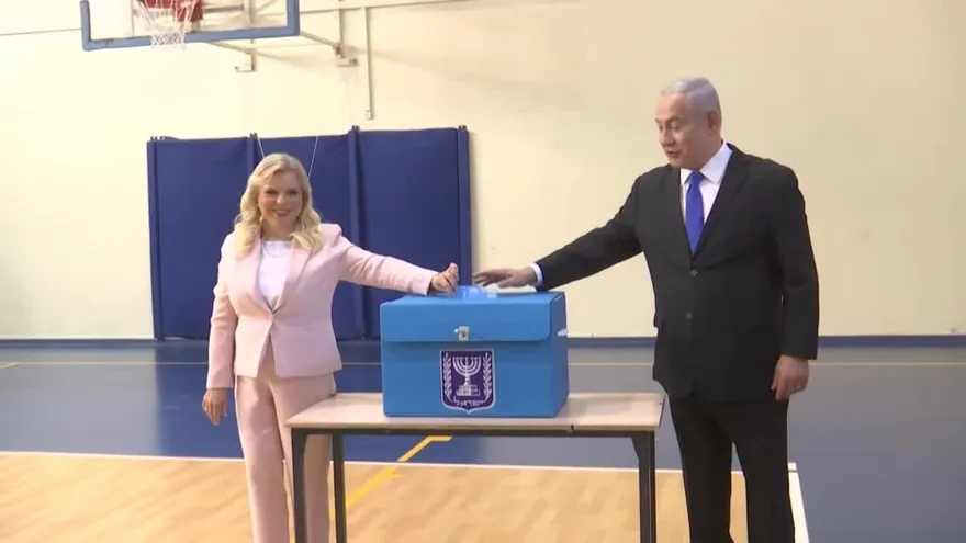 Los israelíes deciden en las urnas el destino de Netanyahu